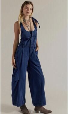 Free People Must Have Wide Leg Overalls Medium NEW